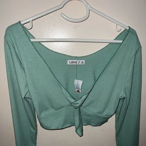 Crop top